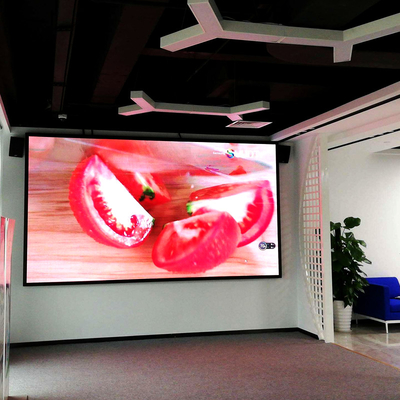 A exposição conduzida interna do fabricante P2mm da fonte conduziu a tela